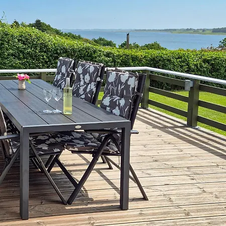 Stunning In Hurup Thy With Wifi Doverodde